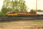 Eastbound intermodal enters the yard